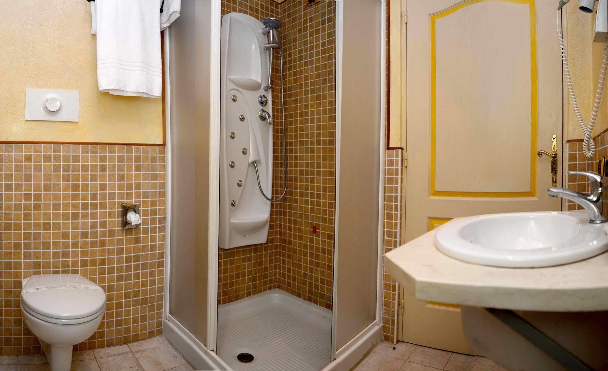 Albergo Dimora Storica Antica Hostelleria Crema Extérieur photo